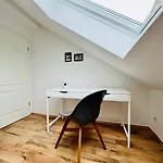 Aycatcherhomes - Top Lage I 4 Personen I 2 Schlafzimmer I Zentral I Altstadt Marburg I Naehe Fluss Lahn I Wlan I Apartment Sirius